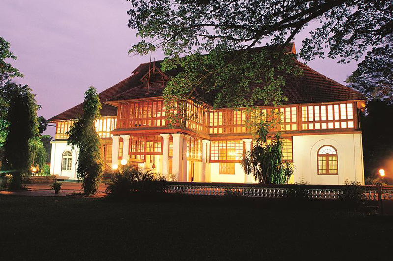 Ramada is a luxury backwater resort in kochi, which offers an uplifting blend of unique hospitality and bespoke wellness. Book our luxury lake view resort Now! Best Luxuary Lake View Restaurant in Kochi | Best Resort in Kochi | Best Backwater Resort in Kochi, Cochin, Kerala