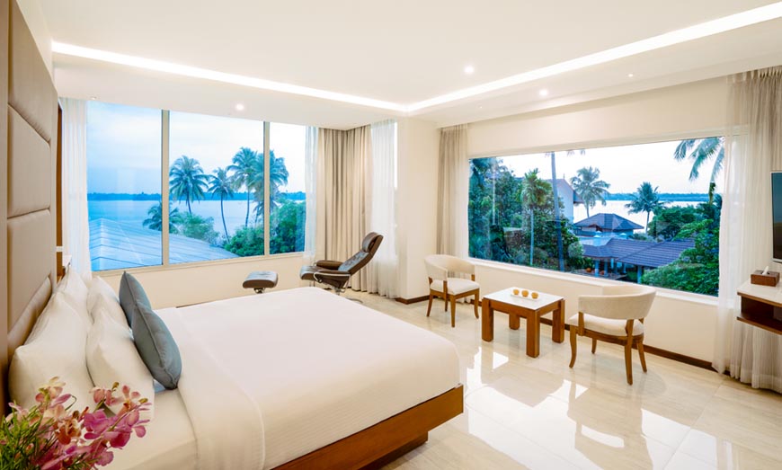 Ramada is a luxury backwater resort in kochi, which offers an uplifting blend of unique hospitality and bespoke wellness. Book our luxury lake view resort Now!| Best Presidential Suit in Kochi, Cochin, Kerala